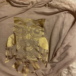 Long sleeved t-shirt with hood